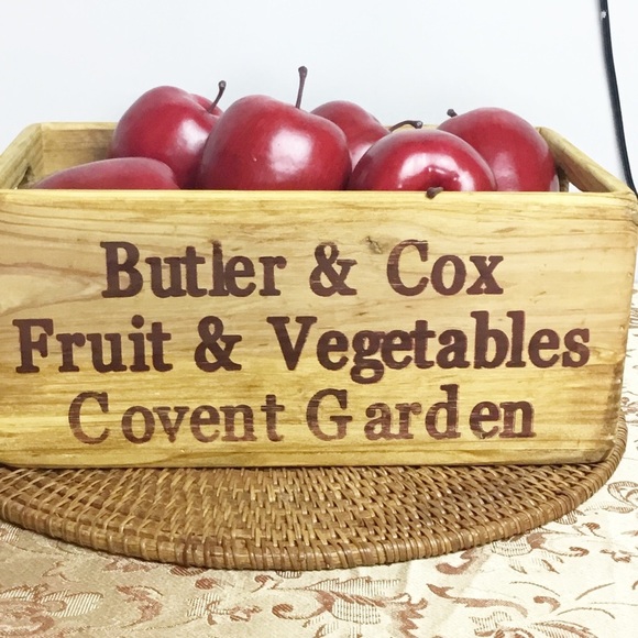 Vintage Life Size Realistic Artificial Fake Plastic 12 Red Delicious Apples Wood - Picture 7 of 8